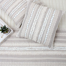 Load image into Gallery viewer, Mother Of Pearl Lace Linen Bed Runner
