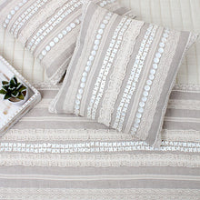 Load image into Gallery viewer, Mother Of Pearl Lace Linen Bed Runner