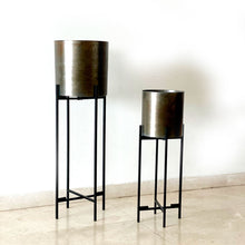 Load image into Gallery viewer, Modern tall plant stand