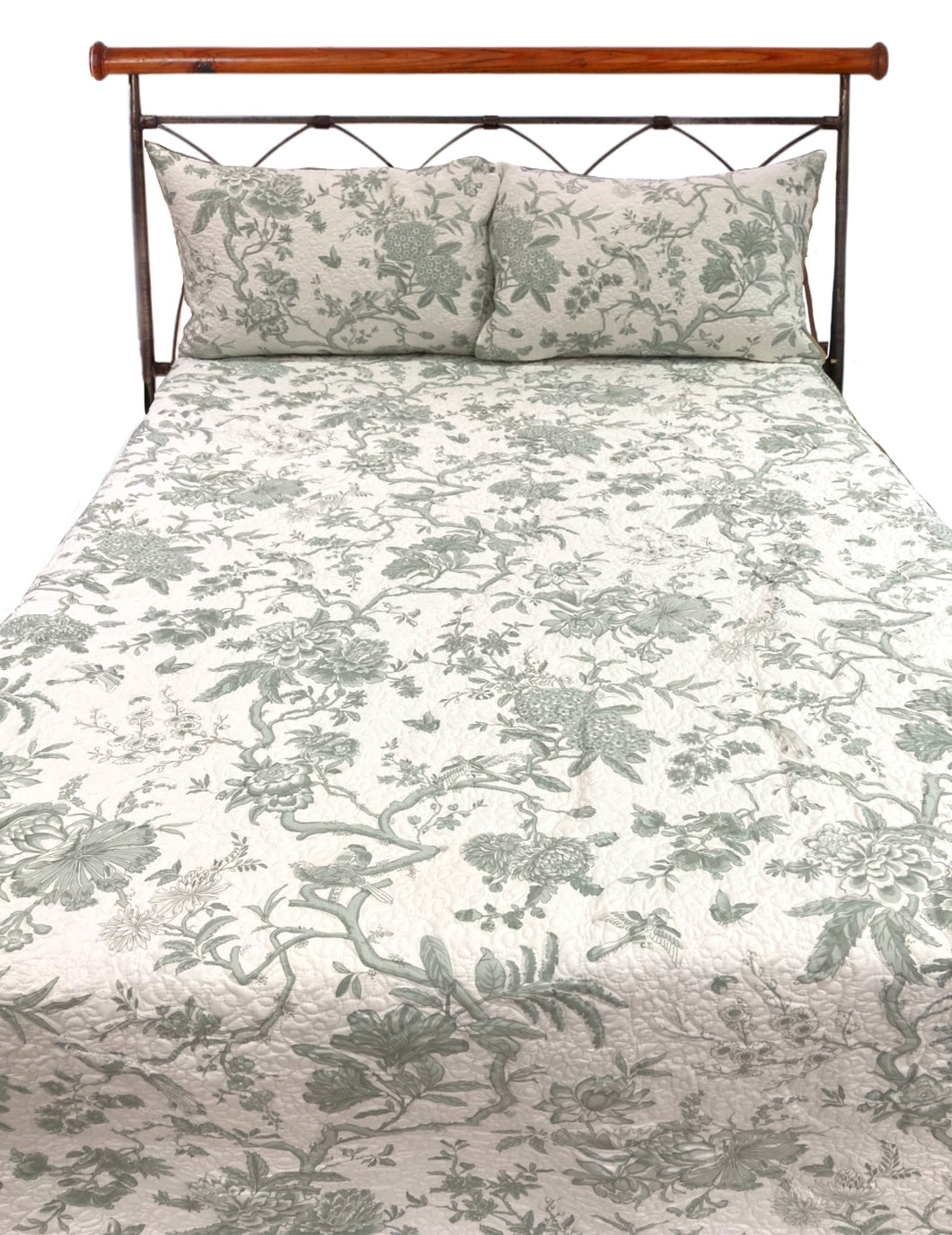 Green-White Foliage Bed Cover