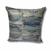 Load image into Gallery viewer, Velvet Geometric Cushion Cover
